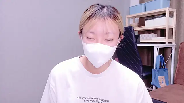 Nana  ch online show from 27, 10, 2025