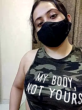 Snapshot of sexy_aaliya_hamidi chatting on 10, 10, 2025 sexy aaliya hamidi online show from 10, 10, 2025