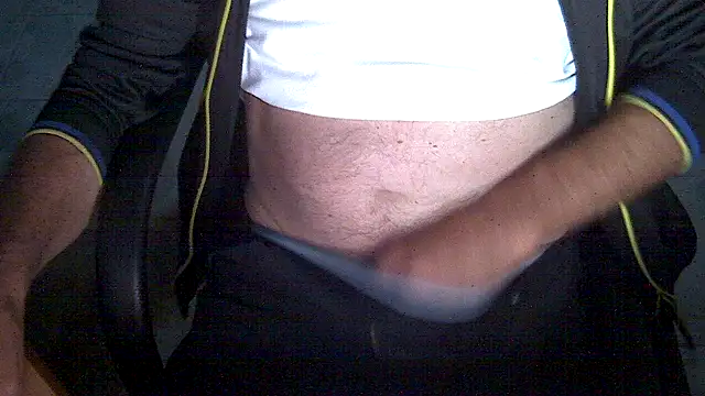 Snapshot of velikifant7 chatting on 15, 6, 2026 velikifant7 online show from 15, 6, 2026