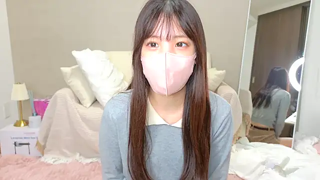 Snapshot of riri__nyan_o0 chatting on 8, 5, 2026 riri nyan o0 online show from 8, 5, 2026