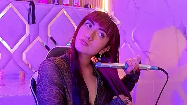 Sophia tf online show from 10, 4, 2026