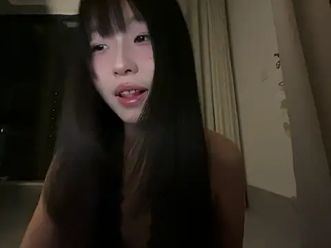 77momomo online show from 5, 4, 2026