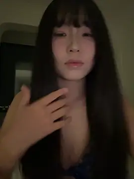 77momomo online show from 24, 5, 2026