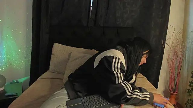 Tiffany Nm online show from 10, 11, 2025