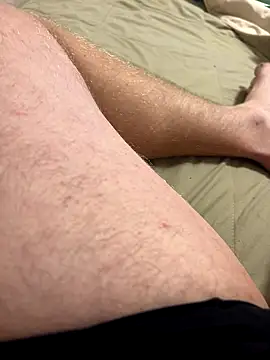 Snapshot of Garryo134 chatting on 13, 11, 2025 Garryo134 online show from 13, 11, 2025