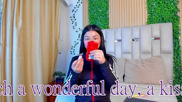 Jade Nmm online show from 7, 4, 2026