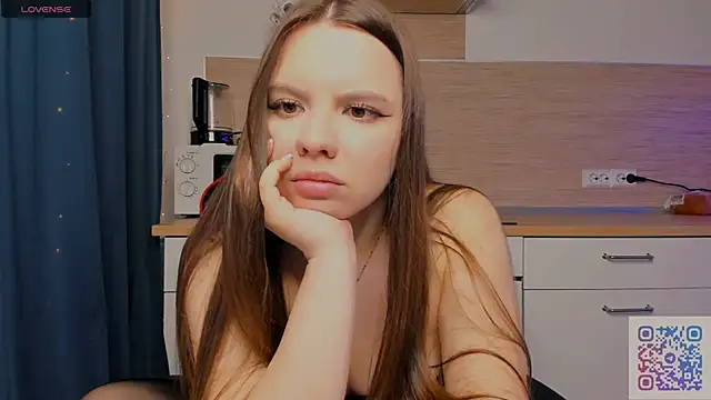 Chloe loo online show from 17, 5, 2026