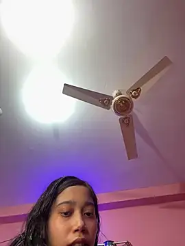 Snapshot of maya-Couple19 chatting on 6, 5, 2026 maya-Couple19 online show from 6, 5, 2026