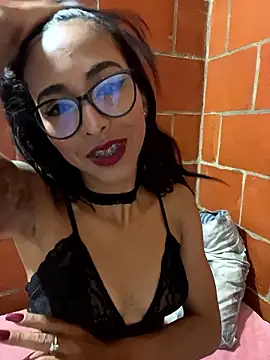 Emma  cumlovee online show from 26, 11, 2025