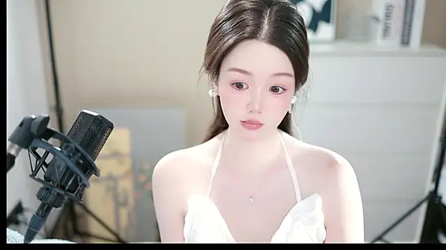 abbyli12 online show from 8, 11, 2025