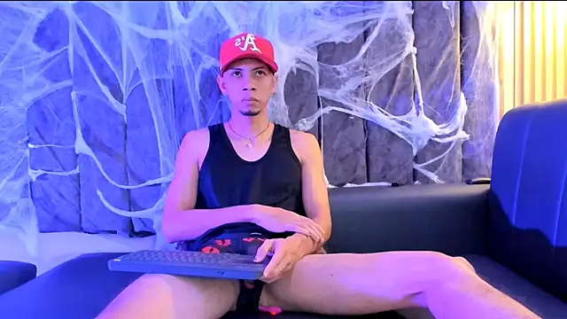 Snapshot of DustinandJordan chatting on 15, 10, 2025 DustinandJordan online show from 15, 10, 2025