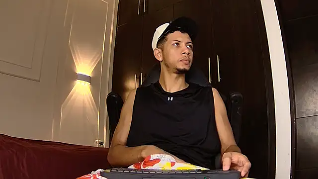 Snapshot of DustinandJordan chatting on 12, 1, 2026 DustinandJordan online show from 12, 1, 2026