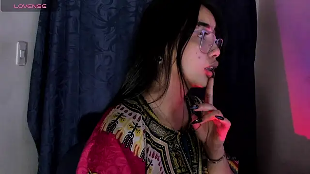 Snapshot of Viioleett_cum chatting on 4, 11, 2025 Viioleett cum online show from 4, 11, 2025