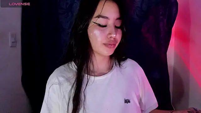 Snapshot of Viioleett_cum chatting on 4, 12, 2025 Viioleett cum online show from 4, 12, 2025