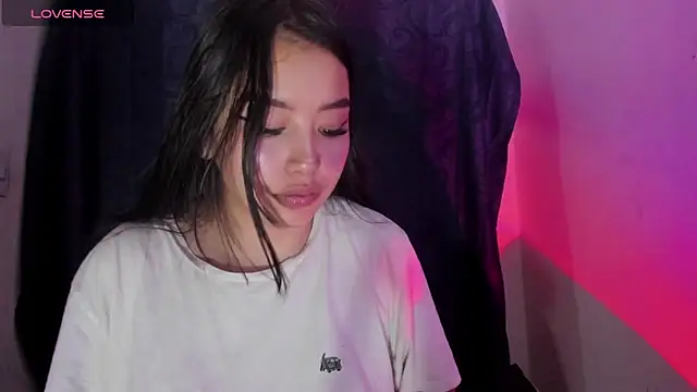 Snapshot of Viioleett_cum chatting on 5, 12, 2025 Viioleett cum online show from 5, 12, 2025