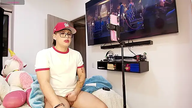 brunothompson3 online show from 23, 7, 2026