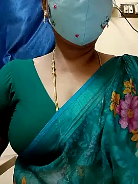 Snapshot of sushma26 chatting on 26, 7, 2026 sushma26 online show from 26, 7, 2026