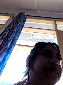 Snapshot of queenbuggi chatting on 12, 2, 2026 queenbuggi online show from 12, 2, 2026