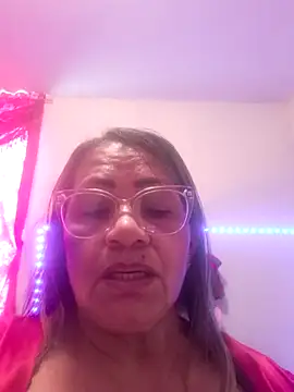 Snapshot of Vickysweeeettt chatting on 20, 12, 2025 Vickysweeeettt online show from 20, 12, 2025