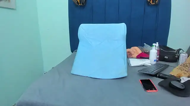 Snapshot of Adrianasex_69x chatting on 5, 7, 2026 Adrianasex 69x online show from 5, 7, 2026
