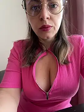 Snapshot of ladywithbigass chatting on 10, 3, 2025 ladywithbigass online show from 10, 3, 2025