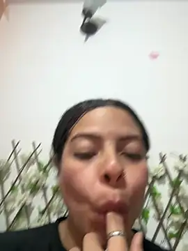 MiaCollinssx online show from 12, 7, 2026