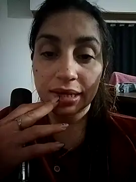 LolatuMiel online show from 8, 11, 2025