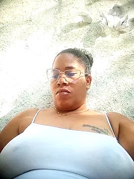 Big ass submissive online show from 17, 12, 2025