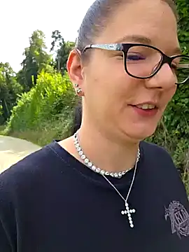 Snapshot of Swiss_Lady chatting on 10, 9, 2025 Swiss Lady online show from 10, 9, 2025