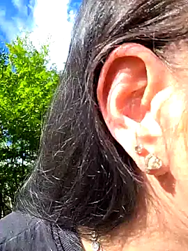 Snapshot of Swiss_Lady chatting on 15, 9, 2025 Swiss Lady online show from 15, 9, 2025