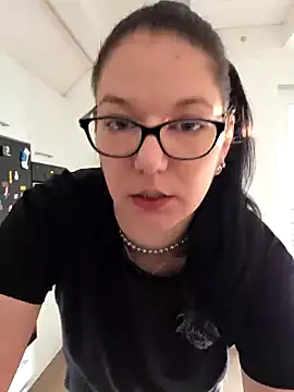 Snapshot of Swiss_Lady chatting on 28, 9, 2025 Swiss Lady online show from 28, 9, 2025