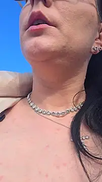 Snapshot of Swiss_Lady chatting on 15, 10, 2025 Swiss Lady online show from 15, 10, 2025