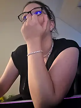 Snapshot of Swiss_Lady chatting on 16, 10, 2025 Swiss Lady online show from 16, 10, 2025