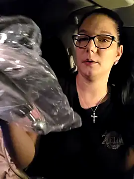 Snapshot of Swiss_Lady chatting on 3, 11, 2025 Swiss Lady online show from 3, 11, 2025