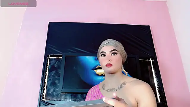 Snapshot of Natasha_clifford chatting on 29, 3, 2026 Natasha clifford online show from 29, 3, 2026