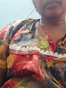 Snapshot of hotmahitha chatting on 4, 6, 2026 hotmahitha online show from 4, 6, 2026