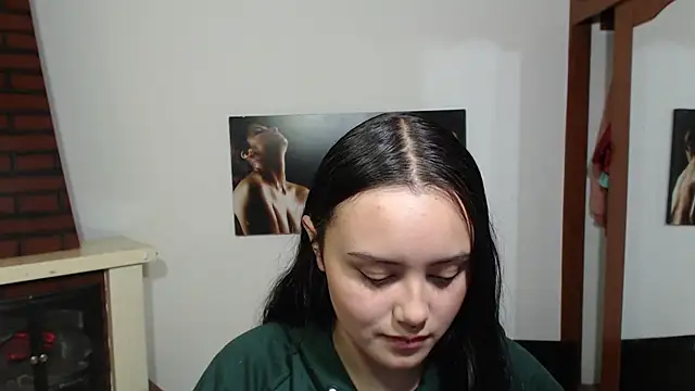 Snapshot of crazy_daniela chatting on 12, 9, 2025 crazy daniela online show from 12, 9, 2025