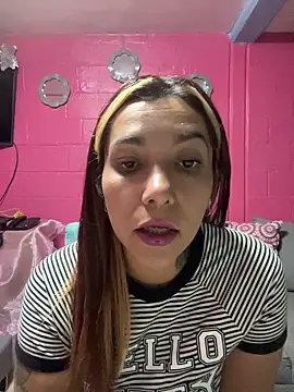 Snapshot of emperatrixsex chatting on 1, 8, 2026 emperatrixsex online show from 1, 8, 2026