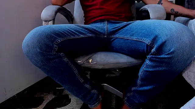 LiamDeep online show from 10, 4, 2026