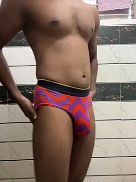 Snapshot of x7bong chatting on 4, 10, 2025 x7bong online show from 4, 10, 2025