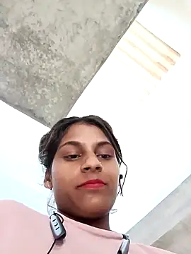 Snapshot of Jyoti_thakurr chatting on 13, 9, 2025 Jyoti thakurr online show from 13, 9, 2025