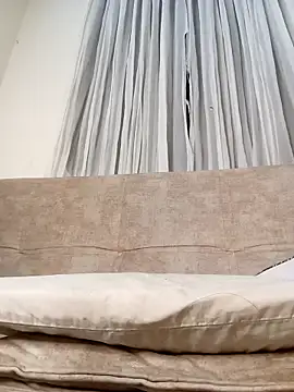 Marian Zeller online show from 10, 11, 2025