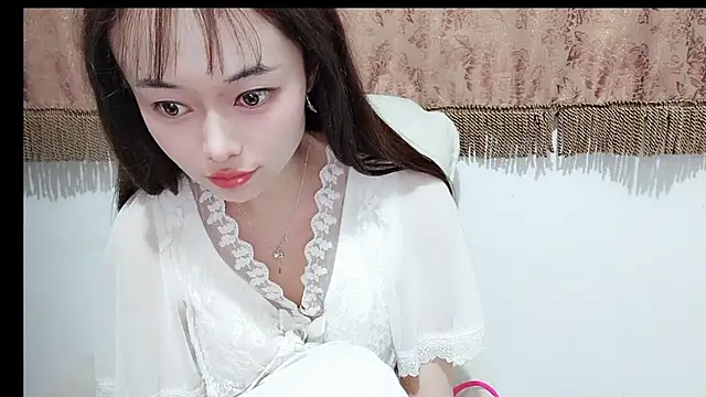 Snapshot of Zhenlihoney10 chatting on 24, 10, 2025 Zhenlihoney10 online show from 24, 10, 2025