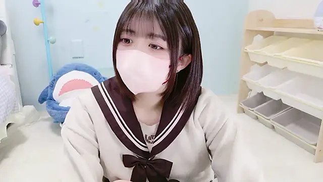 Hinata Sun online show from 13, 11, 2025