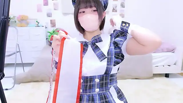 Hinata Sun online show from 31, 3, 2026