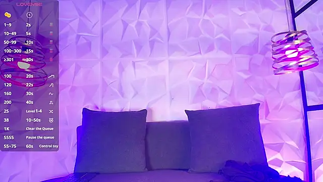 Susyhot  online show from 13, 4, 2026