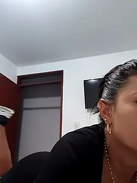 mia mancinii online show from 7, 7, 2026