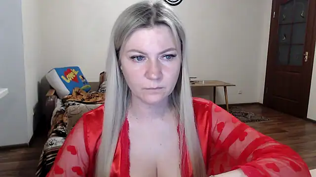 Snapshot of ParadiseAlina chatting on 5, 7, 2026 ParadiseAlina online show from 5, 7, 2026