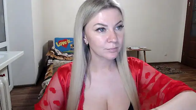 Snapshot of ParadiseAlina chatting on 10, 7, 2026 ParadiseAlina online show from 10, 7, 2026