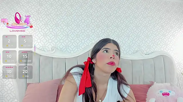 Snapshot of AlyssAlvarado chatting on 30, 10, 2025 AlyssAlvarado online show from 30, 10, 2025